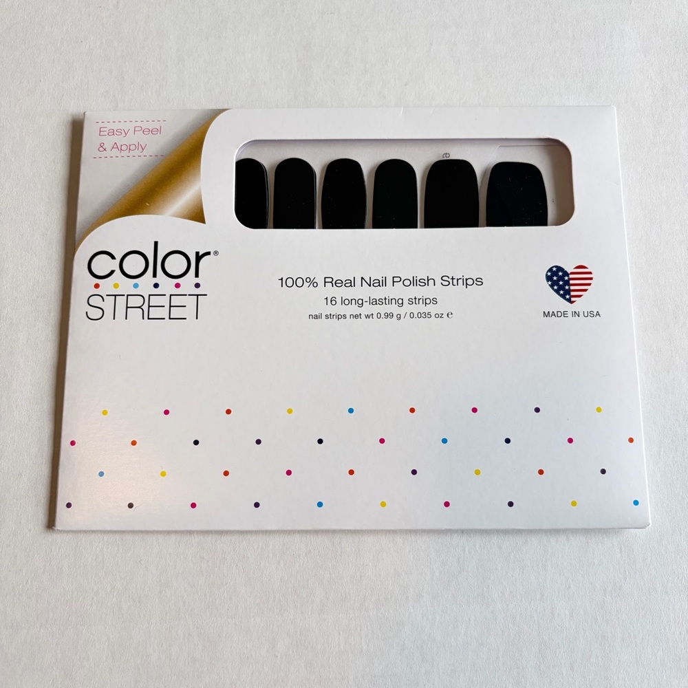Color Street: Midnight in Manhattan | Black Classic Goth Solid Crème Halloween - Picture 3 of 13
